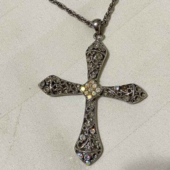 Premier Design Rhinestone Cross - Picture 4 of 7